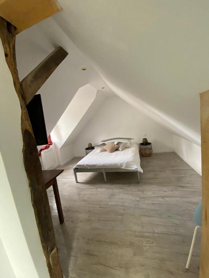 L'Annexe Du Chateau De Saint Genix Luaran gambar