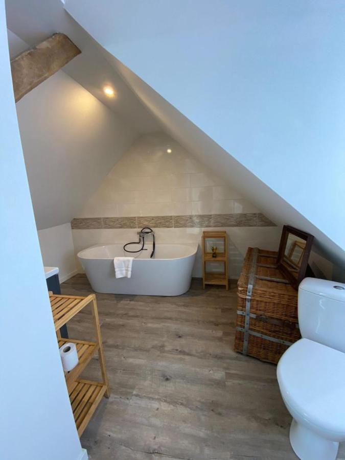 L'Annexe Du Chateau De Saint Genix Luaran gambar